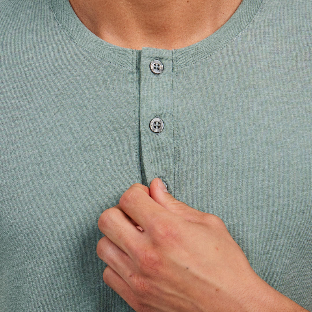 Ash & Erie Lightweight Heathered Sage Short Sleeve Henley for Short Men   Short Sleeve Henley