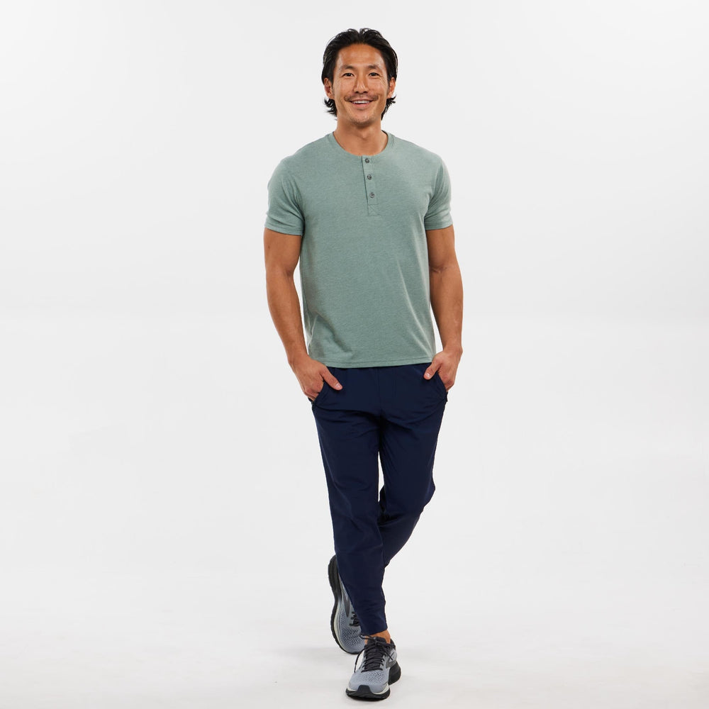 Ash & Erie Lightweight Heathered Grey Short Sleeve Henley for Short Men   Short Sleeve Henley