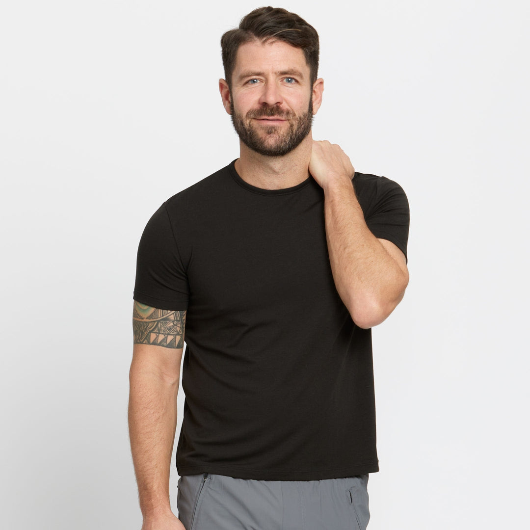 Ash & Erie Black Hybrid Tee for Short Men   Tech Tees
