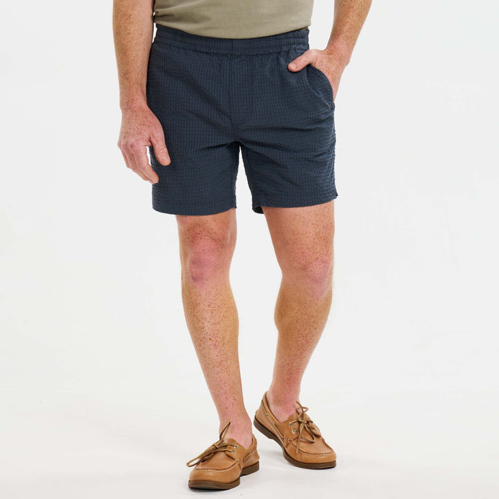 Ash & Erie Black Seersucker Deck Shorts for Short Men   Walking Shorts