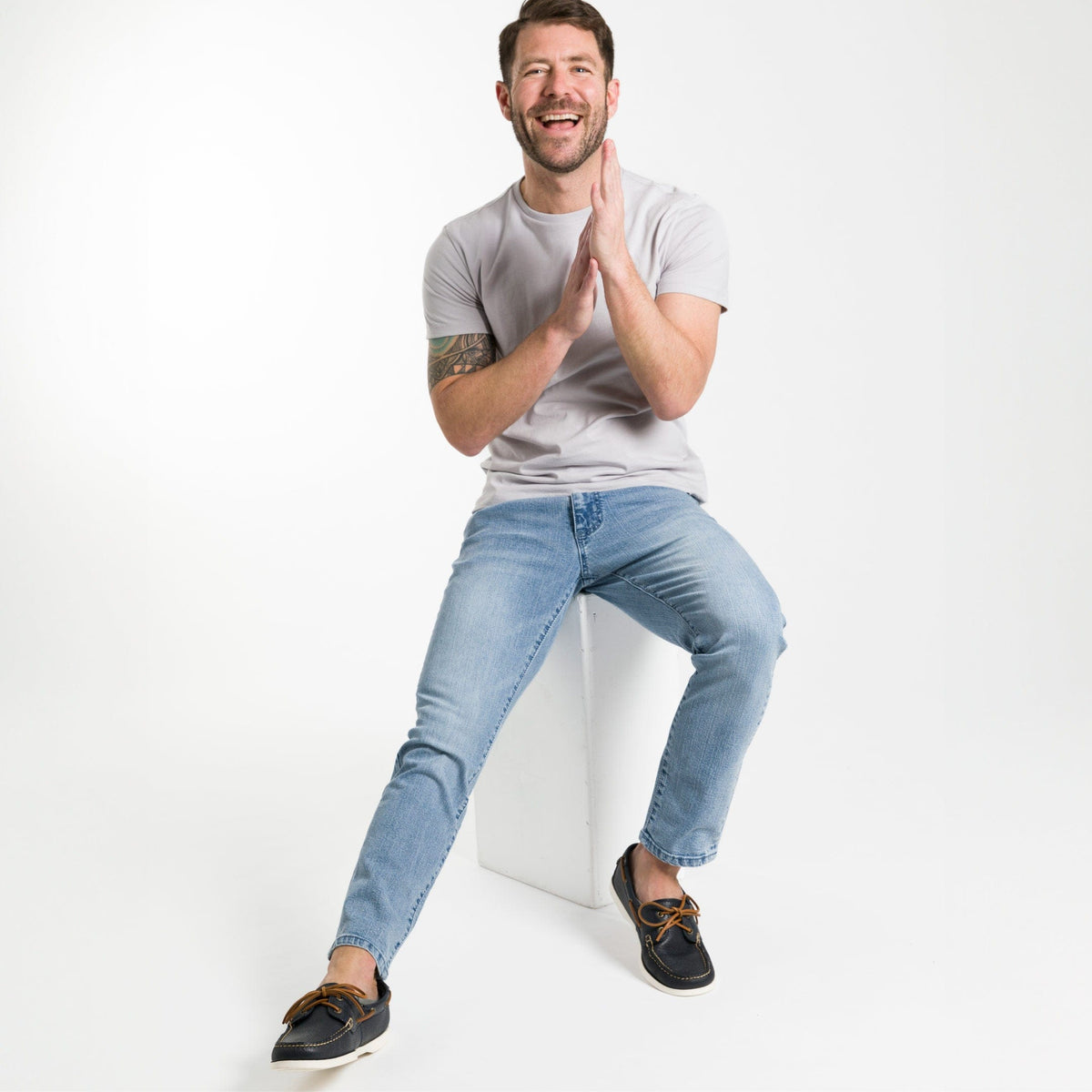 Ash & Erie Light Wash Denim Jeans for Short Men