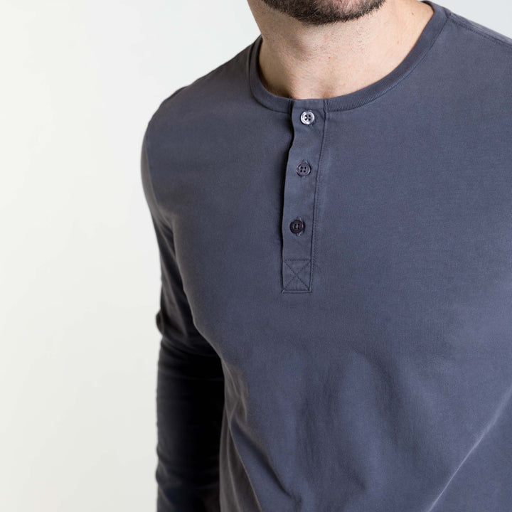 Ash & Erie Washed Charcoal Long Sleeve Pima Cotton Henley for Short Men   Long Sleeve Henley