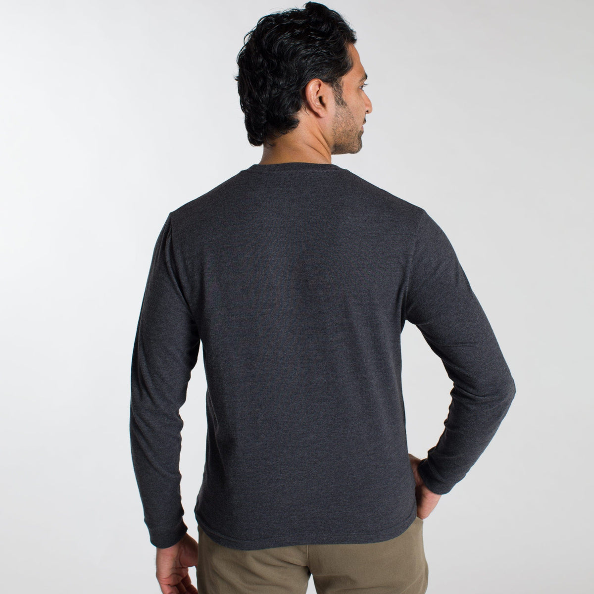 Ash & Erie Heather Black Long Sleeve Pocket Tee for Short Men