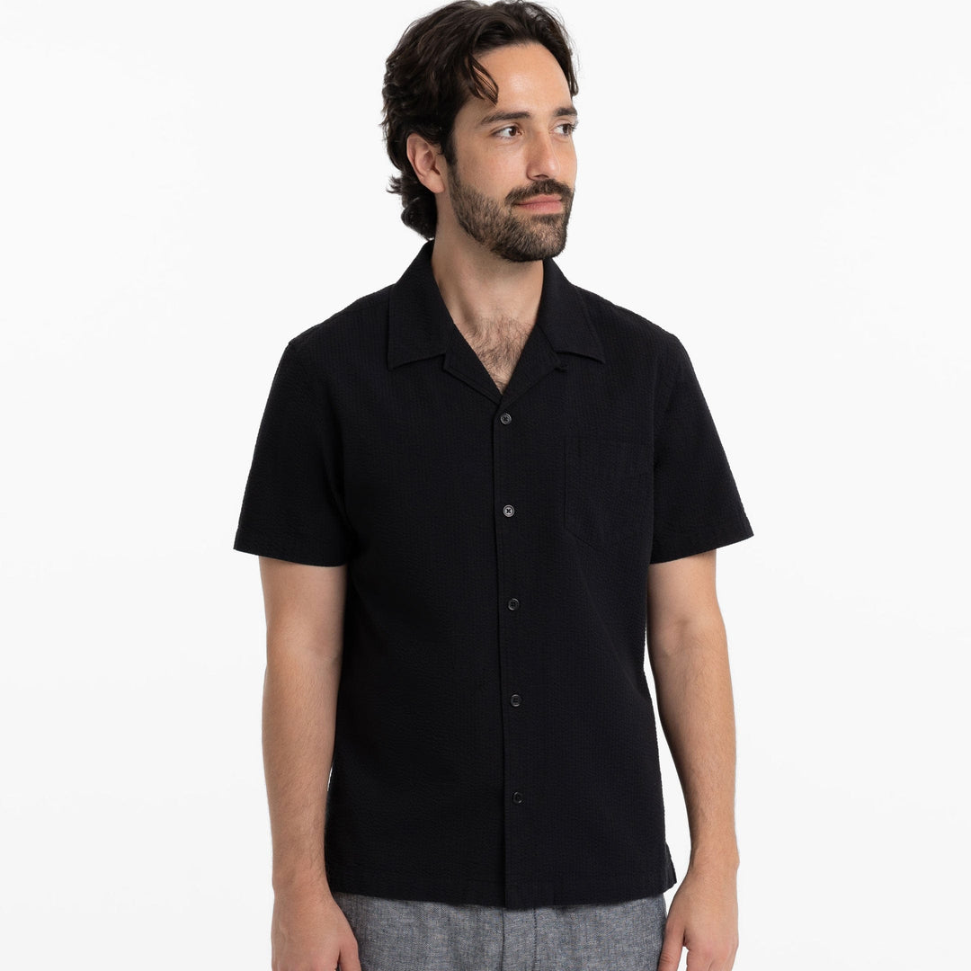 Ash & Erie Black Seersucker Camp Collar Short Sleeve Shirt for Short Men Black Seersucker / L Ash & Erie Black Seersucker Camp Collar Short Sleeve Shirt for Short Men Black Seersucker / L