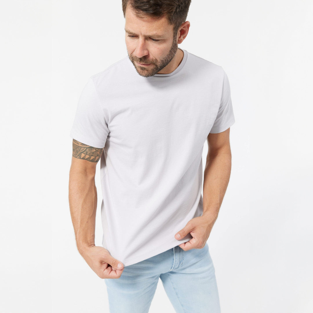 "Drinks Are On Me" Funny Men's T-Shirt - Gray Crew Neck Short Sleeve Tee