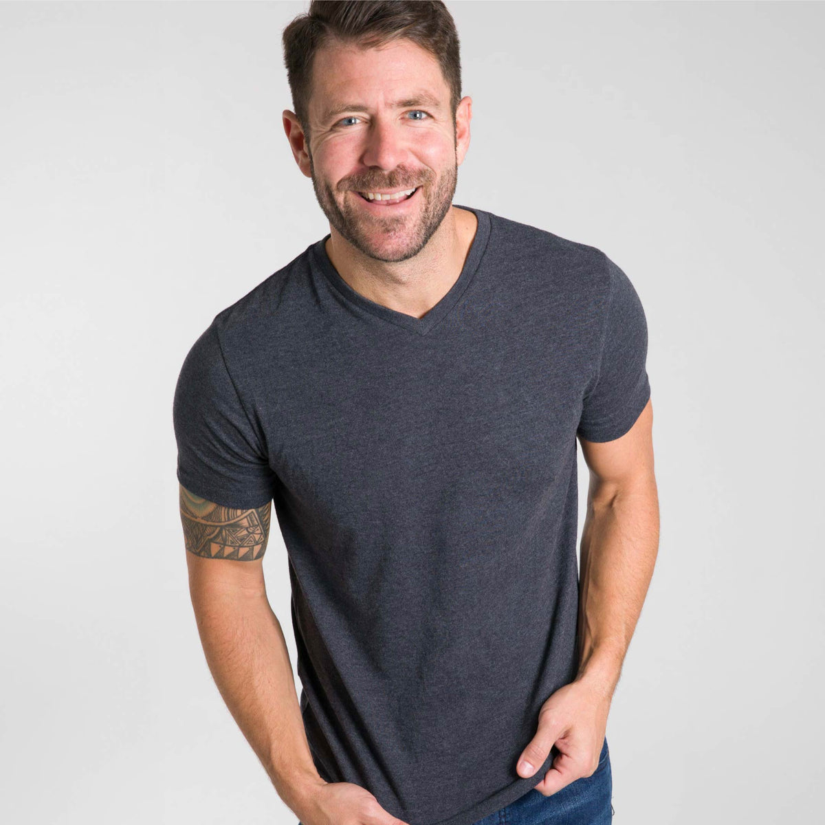 Ash & Erie Heather Charcoal V-Crew T-Shirt for Short Men