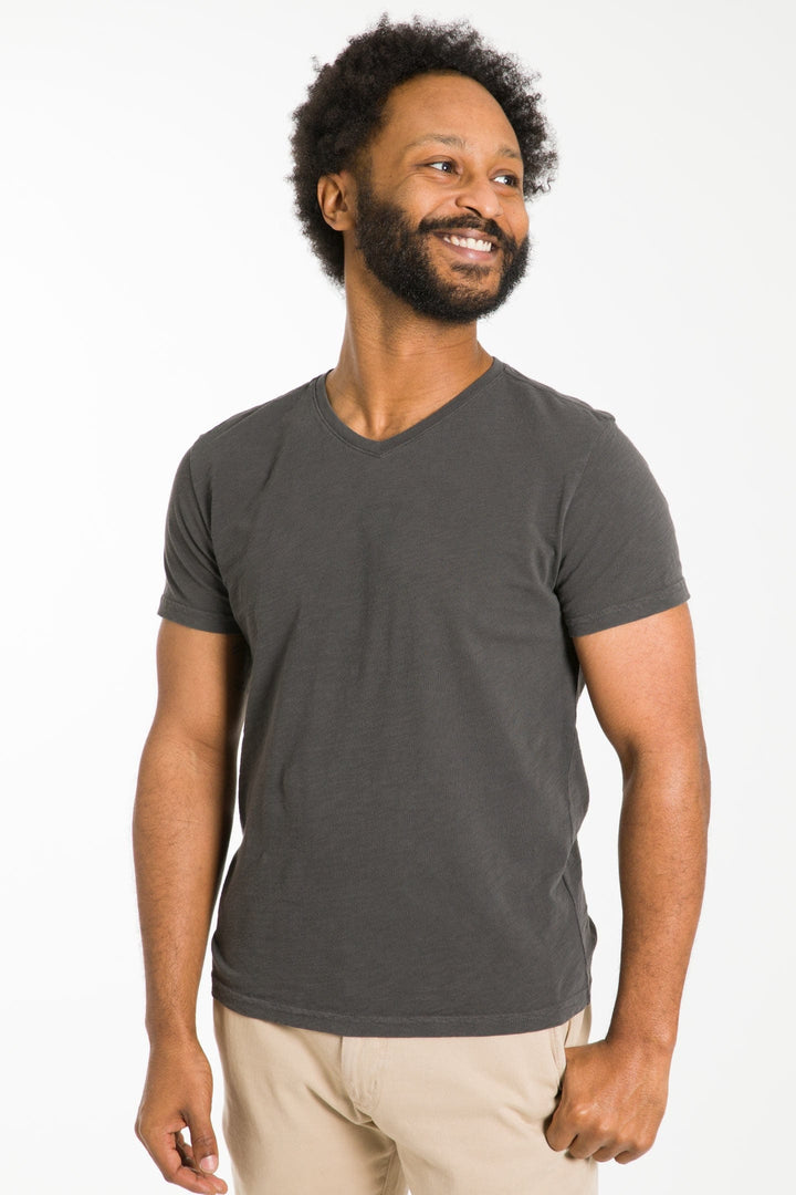 Buy Lightweight Washed Charcoal Pima Cotton Crew Neck T-Shirt for Short Men | Ash & Erie   Short Sleeve Premium Tee