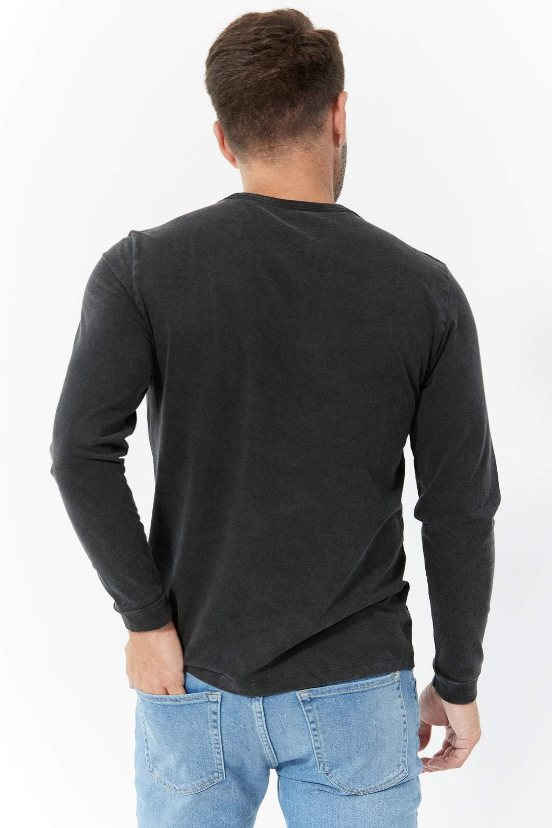 Buy Black Long Sleeve Pima Cotton Crew Neck Tee for Short Men | Ash & Erie   T-Shirts